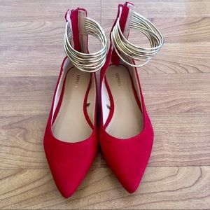 Express Pointed Flat Shoes w/ Gold Ankle